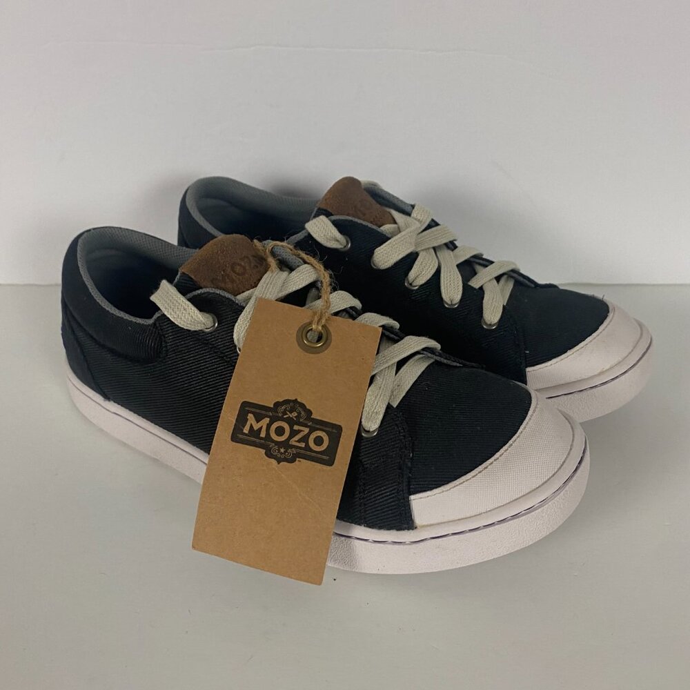 Mozo The Maven Low Top Canvas Work Shoes Womens 9 Black White 3738 NEW NWT